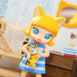 MOLLY Cat In The Box Action Figure -Pop Mart Sale Shop 20231011 120203 012456 1200x1200