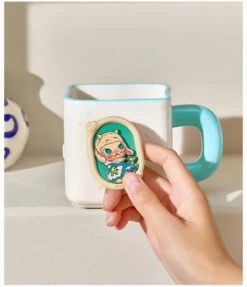 MOLLY Anniversary Statues Classical Retro 2 Series-Picture Frame Cup -Pop Mart Sale Shop 20240627 102505 909285 molly anniversary statues classical retro 2 series picture frame cup accessories pop mart us details 7 1200x1393