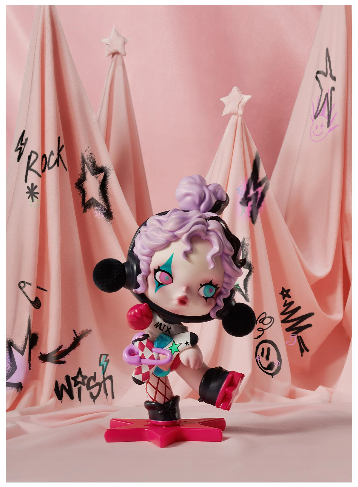 SKULLPANDA The Stocking Surprise Figure SKULLPANDA The Stocking Surprise Figure -Pop Mart Sale Shop 20241101 093809 340323 06 skullpanda the stocking surprise figure figurine details popmart