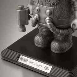 MEGA SPACE MOLLY 400% Royal Selangor -Pop Mart Sale Shop 20241113 173823 395526 scene 4 mega space molly 400 royal selangoir mega popmart us 1200x1200