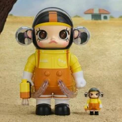 MEGA SPACE MOLLY 400%+100% Squid Game -Pop Mart Sale Shop 20241211 112836 684860 scene 2 mega space molly 400 100 squid game mega details popmart us 1200x1200