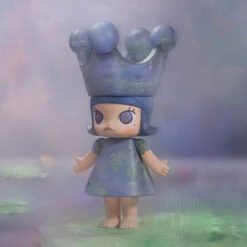 MEGA ROYAL MOLLY 1000% Monet-Les Nymphéas -Pop Mart Sale Shop 20250213 180907 941520 scene 2 mega royal molly 1000 monet les nymph as mega details popmart us 1200x1200