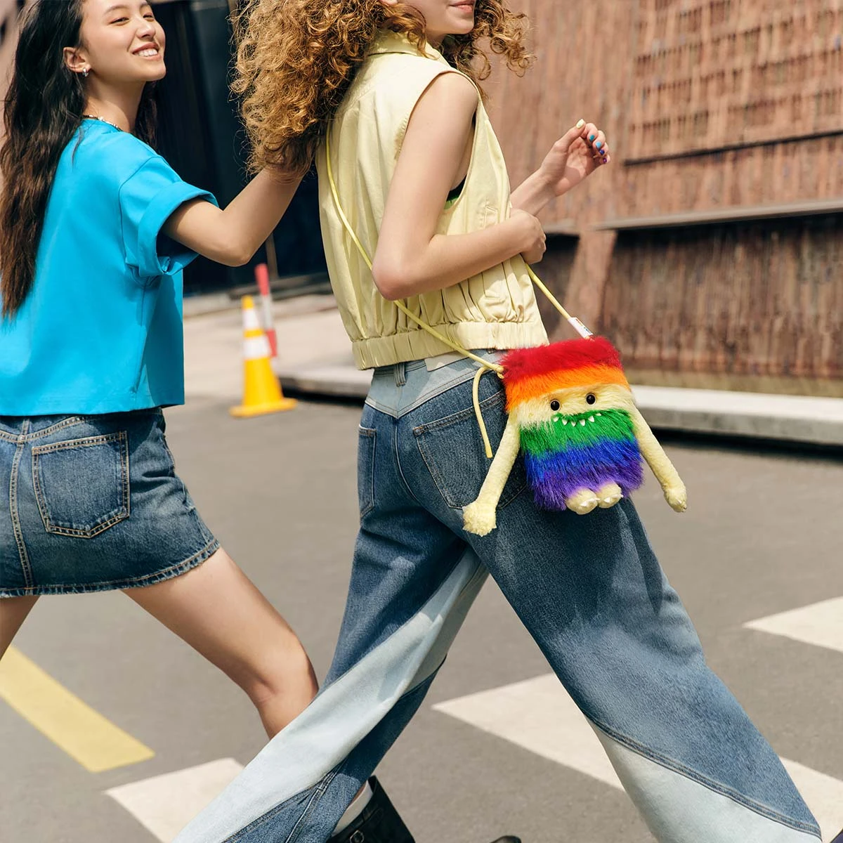 INSTINCTOY HUG YOU SERIES-Mini Plush Bag INSTINCTOY HUG YOU SERIES-Mini Plush Bag -Pop Mart Sale Shop 20250429 143339 269899 3 instinctoy hug you series mini plush bag accessories details popmart