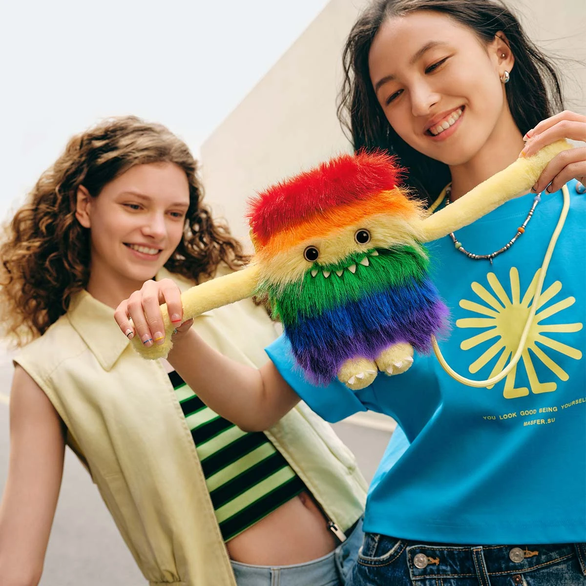 INSTINCTOY HUG YOU SERIES-Mini Plush Bag INSTINCTOY HUG YOU SERIES-Mini Plush Bag -Pop Mart Sale Shop 20250429 143339 379363 2 instinctoy hug you series mini plush bag accessories details popmart