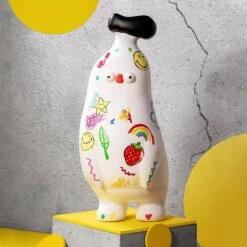 MEGA COLLECTION 1000% FLABJACKS Banana Boo × Smiley -Pop Mart Sale Shop scene 02 hCoOsaaunG 1200x1200