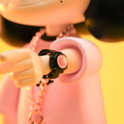 VITA PEEKABOO Figurine -Pop Mart Sale Shop scene 07 usAEHrIjYz 1200x1200